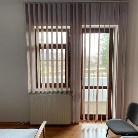 Casa "Ierusalim-Hozeva-Hozeva" Pensionat Minastirea Neamt Exteriör bild